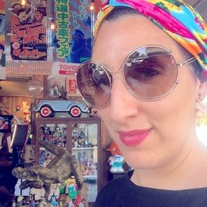 Meet your Posher, Elena